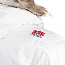  Geographical Norway Building_man_white