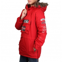  Geographical Norway Building_woman_red